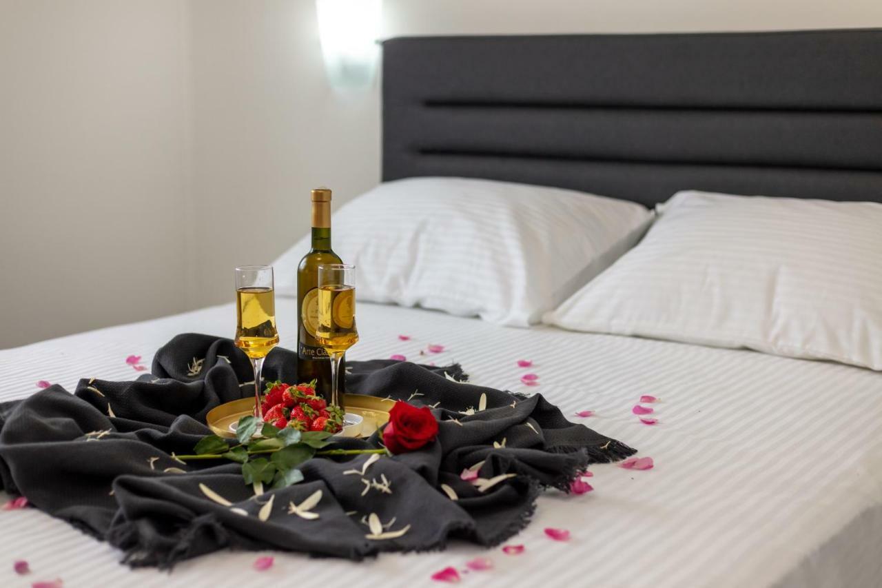 Villa Apartments Kordic Kastela Luaran gambar