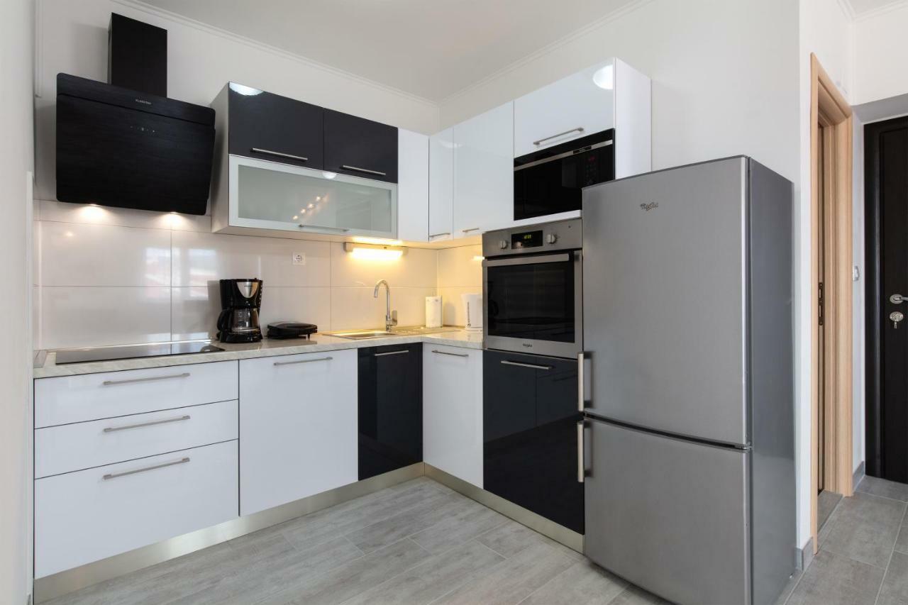 Villa Apartments Kordic Kastela Luaran gambar