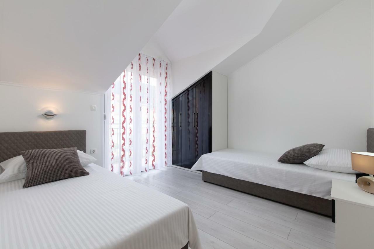 Villa Apartments Kordic Kastela Luaran gambar