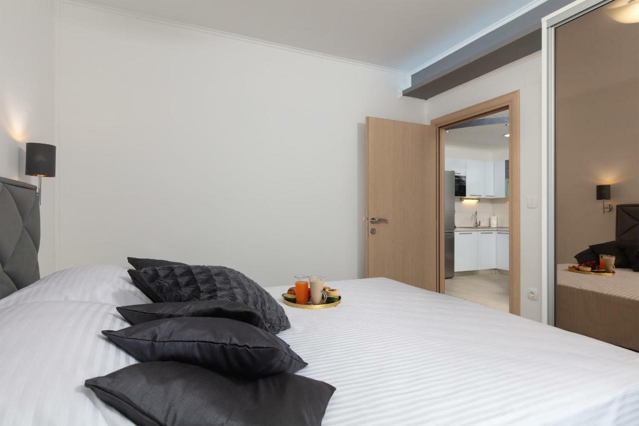 Villa Apartments Kordic Kastela Luaran gambar