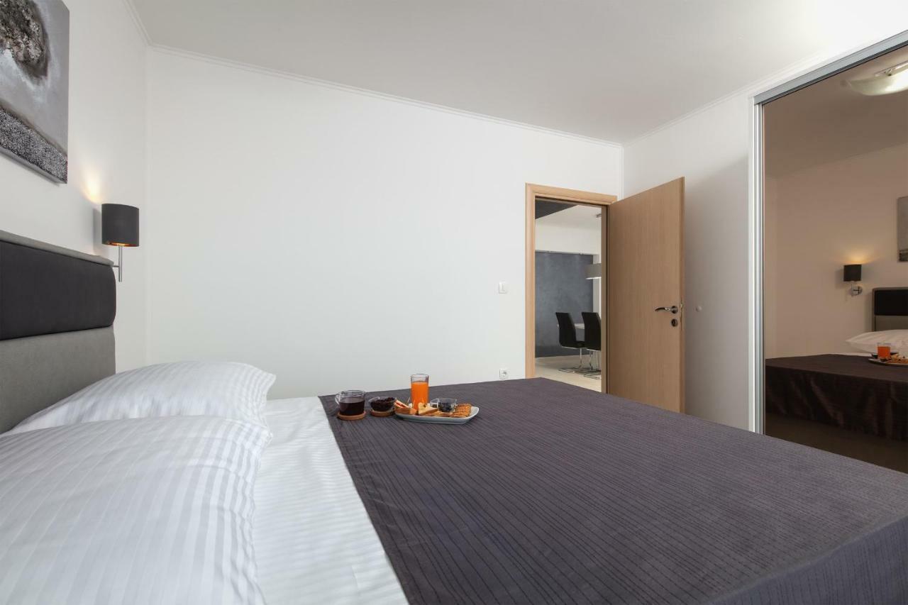 Villa Apartments Kordic Kastela Luaran gambar
